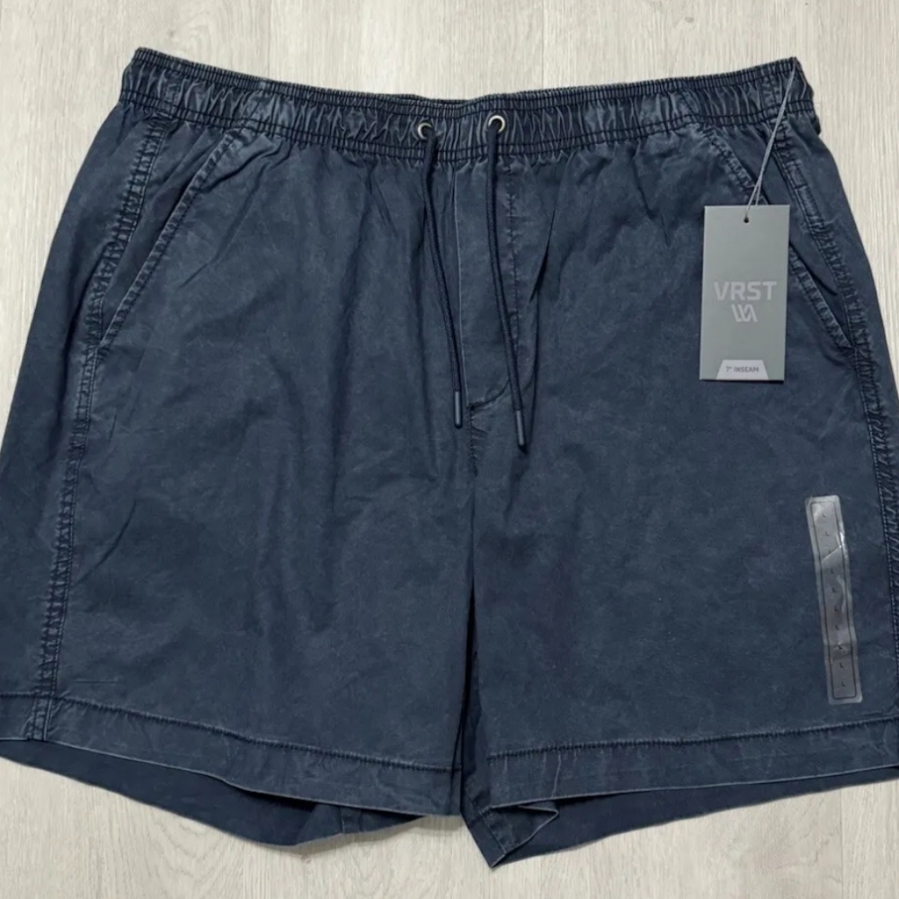 NWT🔥$50 VRST "The Easy Shorts" Men's Small Lightweight "Dark Denim Look"
